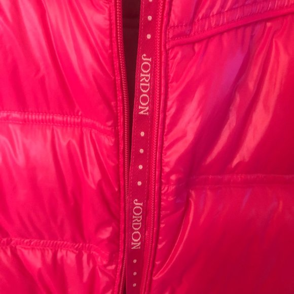 Jordon Brand Girls Winter Down Puffer Vest Size 7 - Picture 2 of 4